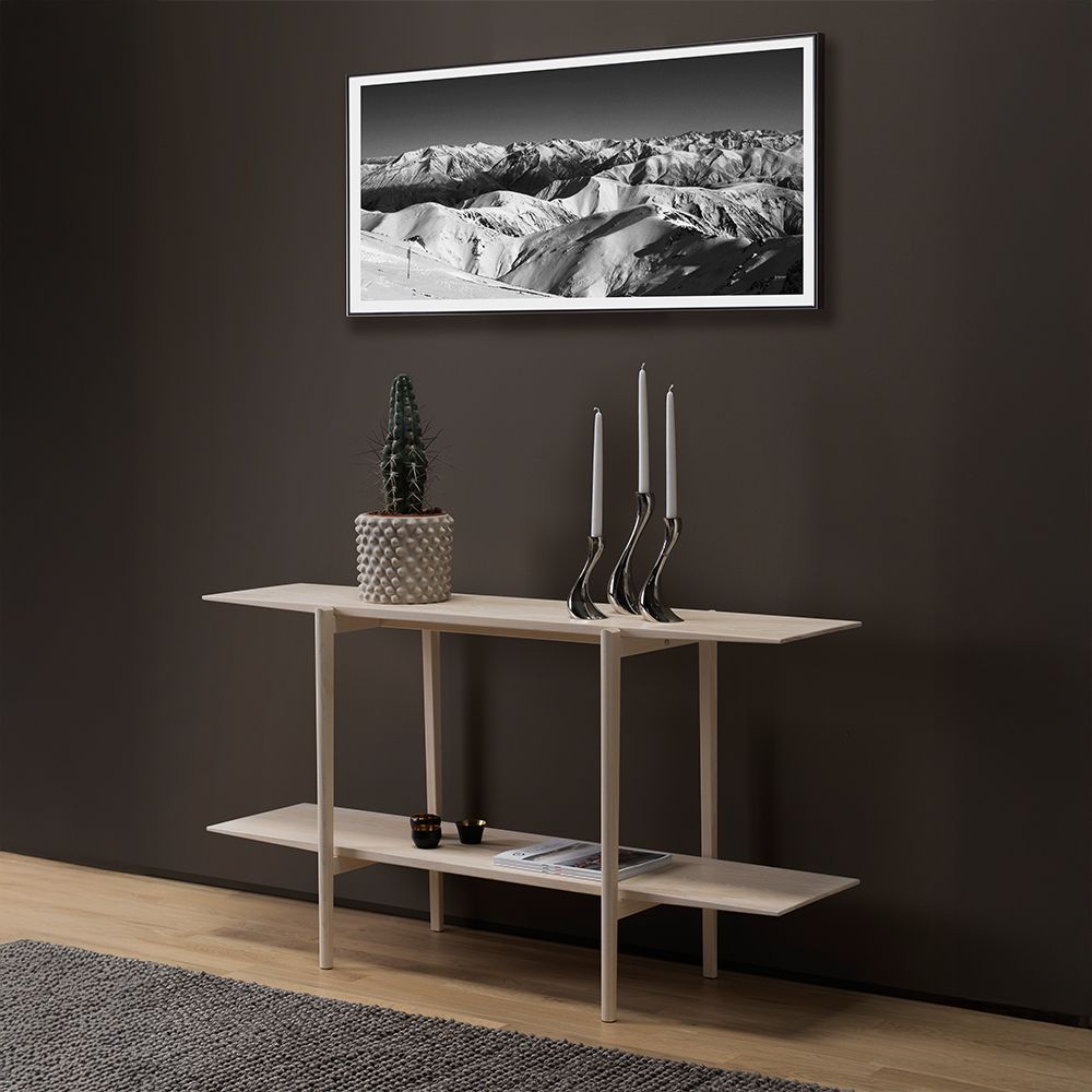 Calpe sideboard i vitoljad ask i vardagsrum